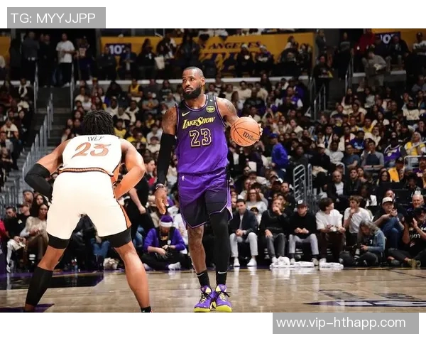 勒布朗强势回归助湖人逆袭活塞豪取11连胜勇士迎战高大阵容挑战